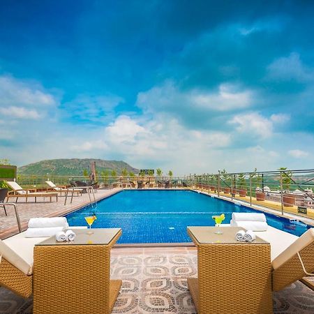 Clarion Inn Jaipur Kukas Exteriör bild