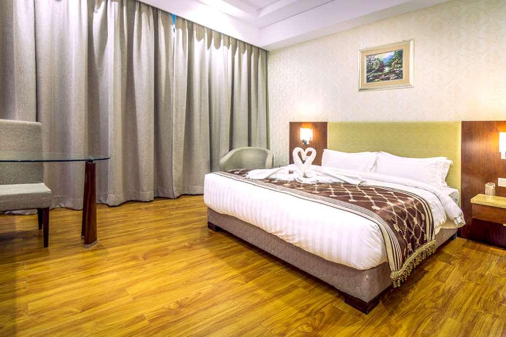 Clarion Inn Jaipur Kukas Rum bild