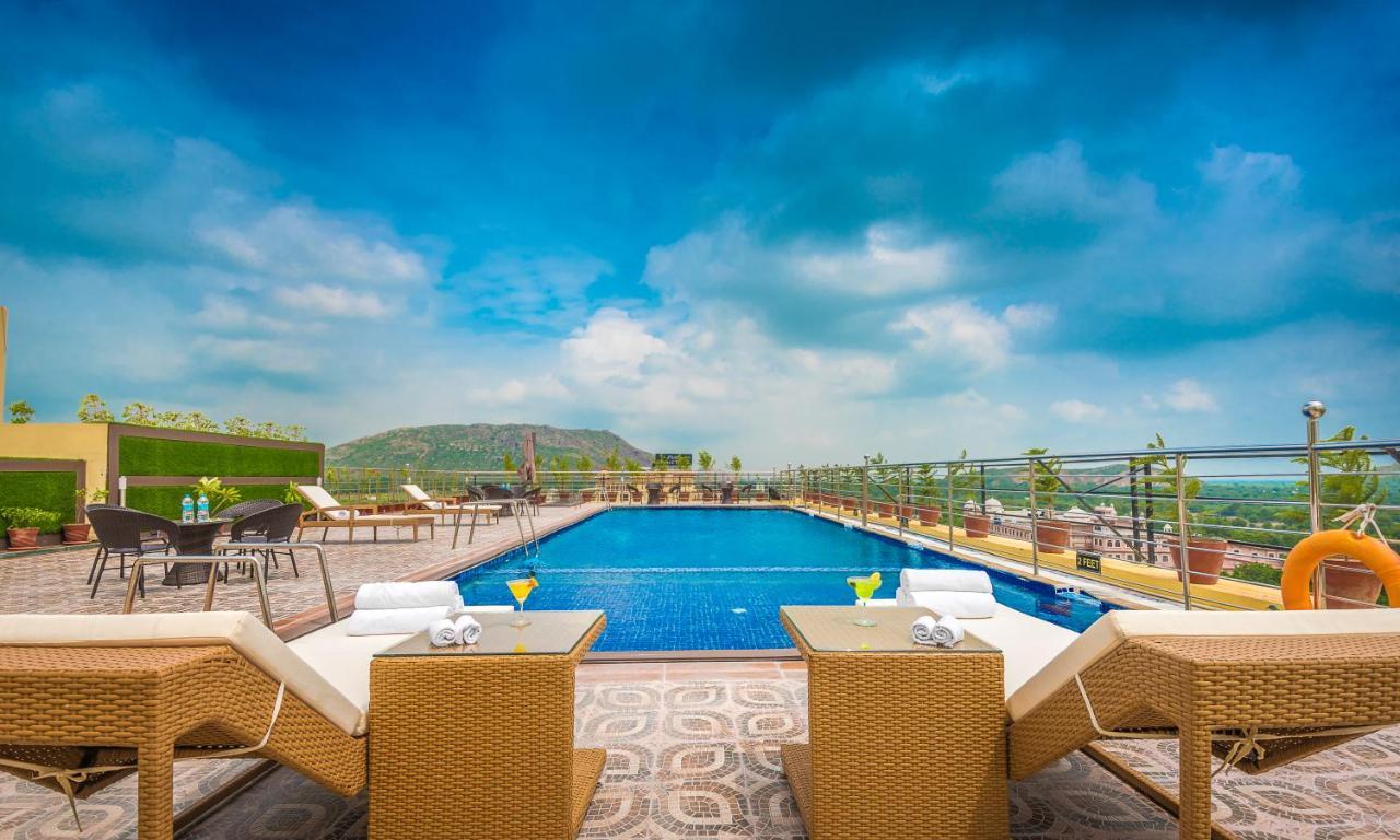 Clarion Inn Jaipur Kukas Exteriör bild