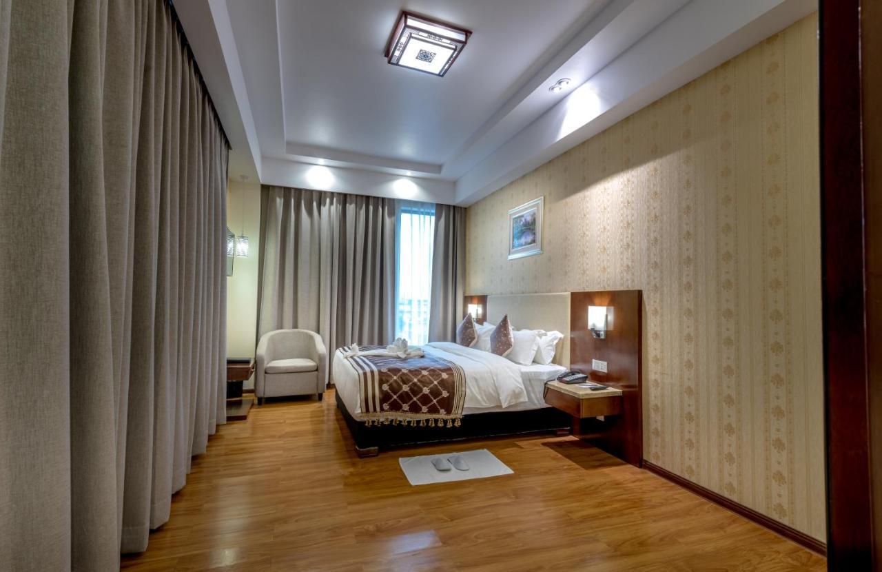 Clarion Inn Jaipur Kukas Exteriör bild
