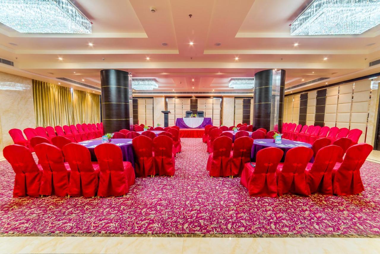 Clarion Inn Jaipur Kukas Exteriör bild
