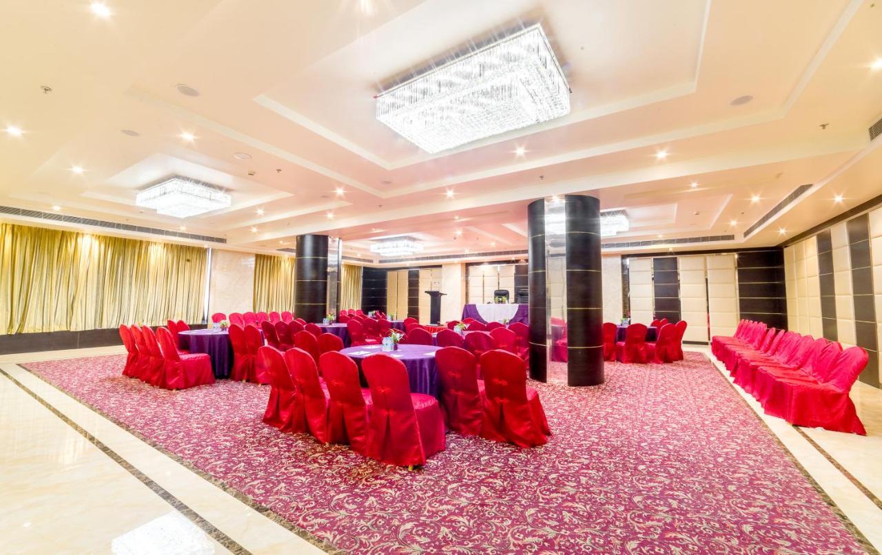 Clarion Inn Jaipur Kukas Exteriör bild