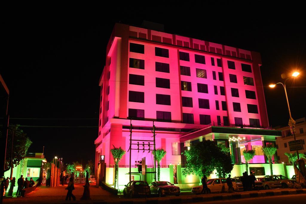 Clarion Inn Jaipur Kukas Exteriör bild